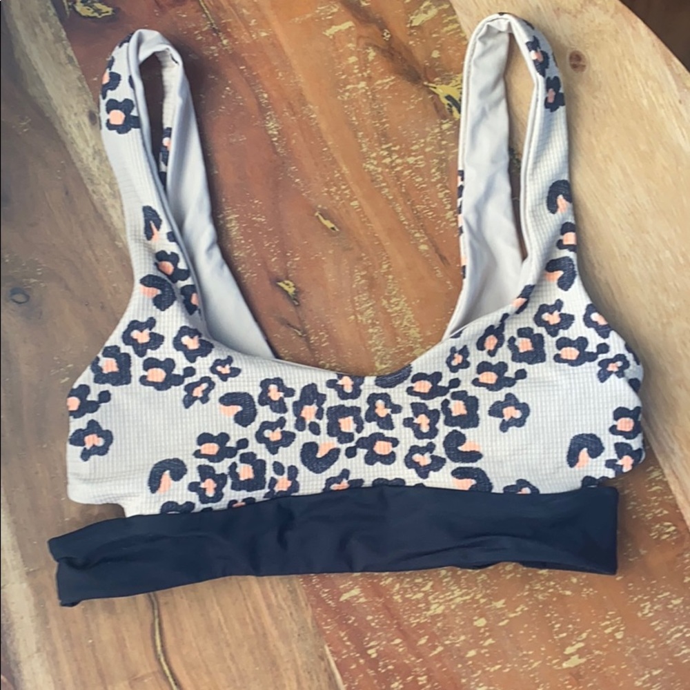 tavik worn once bikini top SO CUTE!!!!